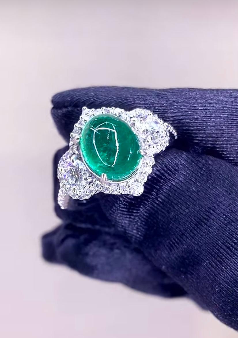 AIG Certified 4.00 Carat Zambian Emerald GIA  Diamonds 18K Gold Ring For Sale 4