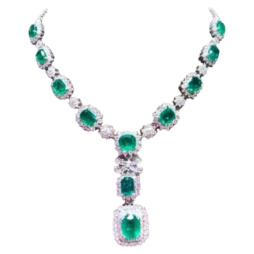 Collier en or 18 carats avec émeraudes de Zambie certifiées AIG de 41,00 carats et diamants de 14,00 carats