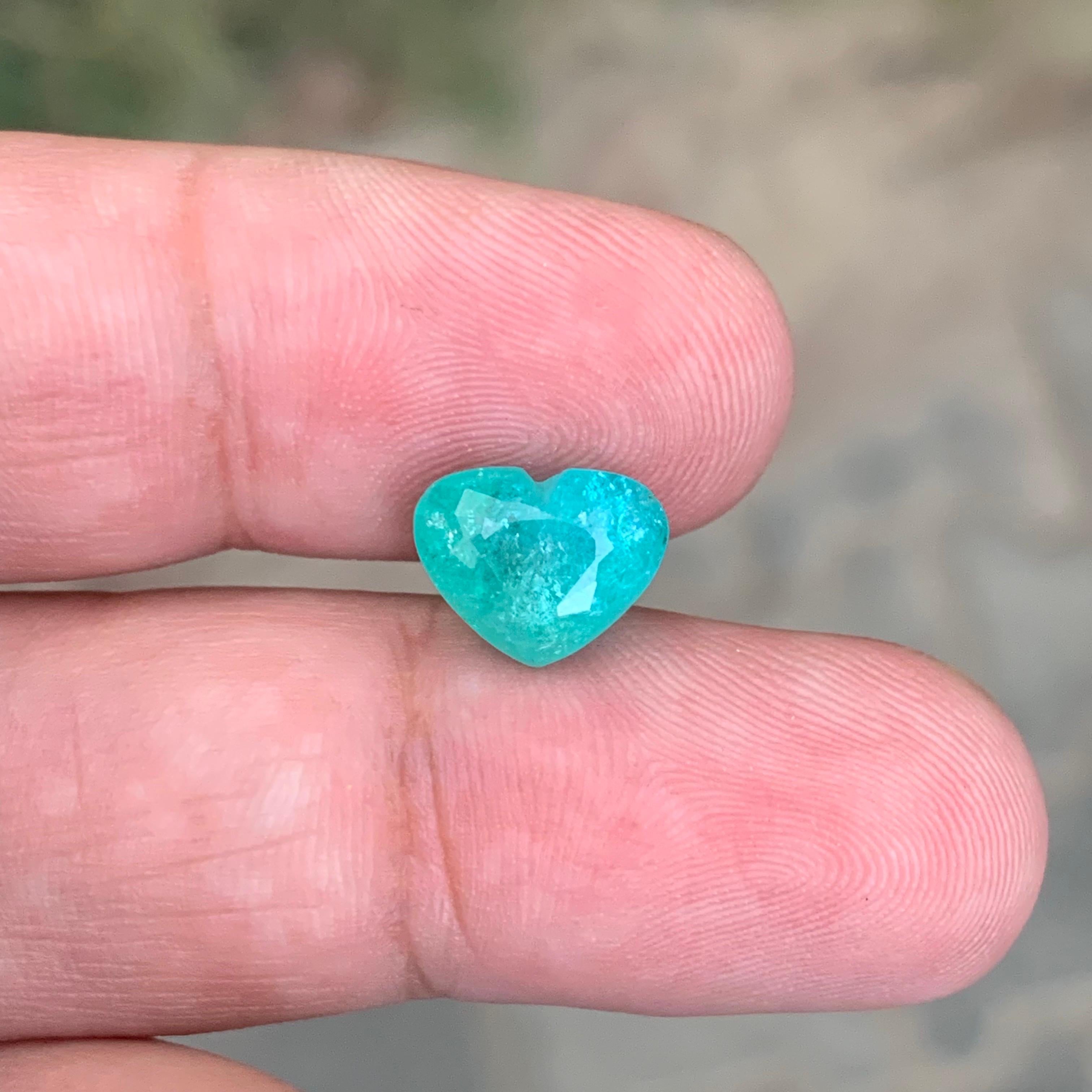 Gema natural suelta de turmalina paraiba en forma de corazón de 4,14 quilates certificada por AIG en venta 6