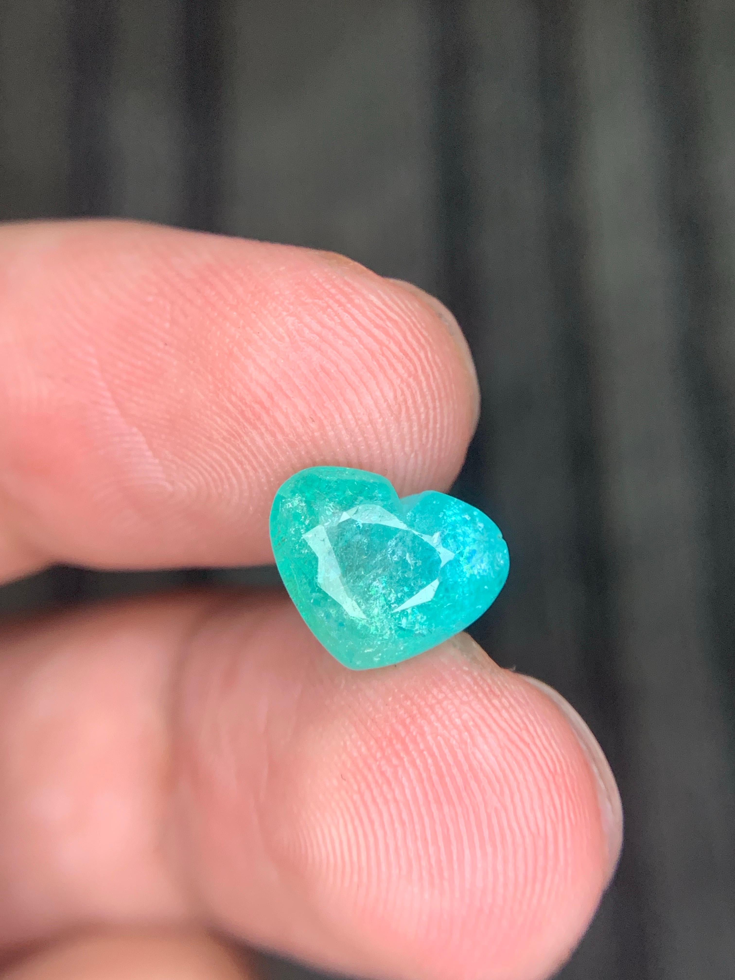 Gema natural suelta de turmalina paraiba en forma de corazón de 4,14 quilates certificada por AIG en venta 10