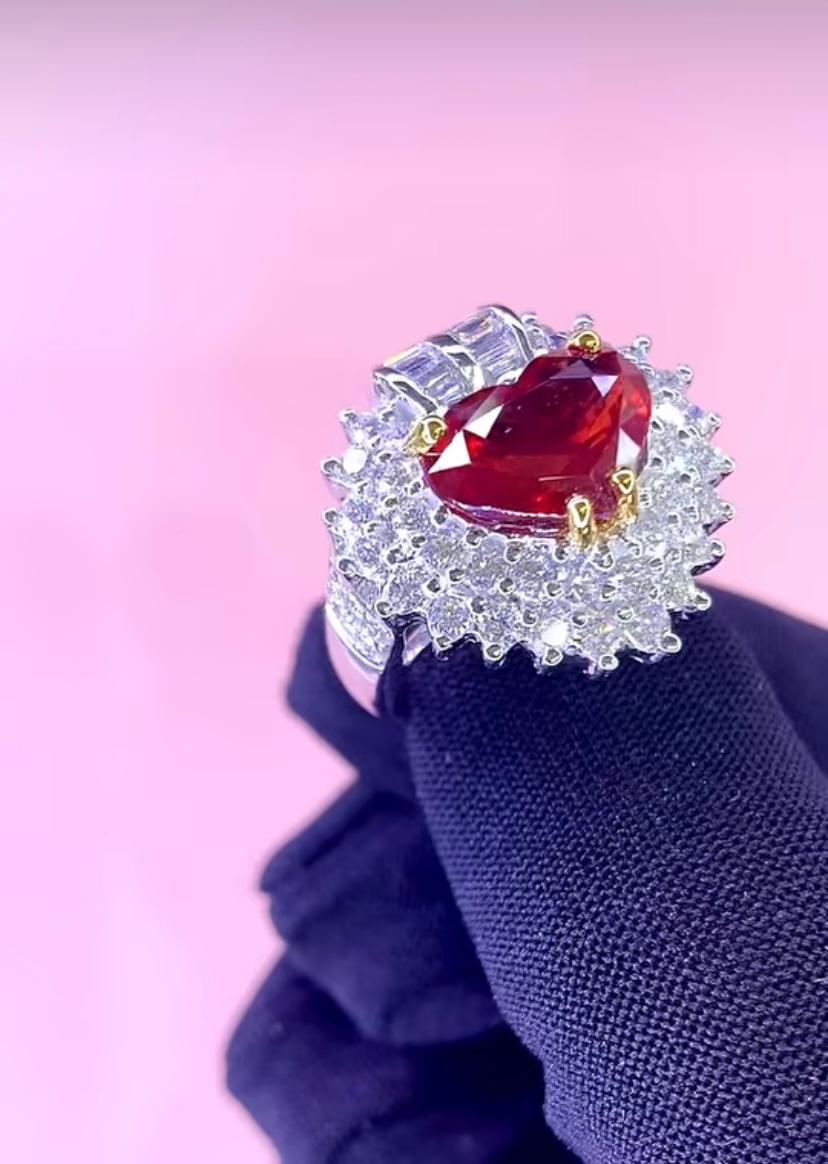 AIG Certified 4.20 Carat  Natural Ruby 1.90 Carat Diamonds 18K Gold Ring For Sale 2