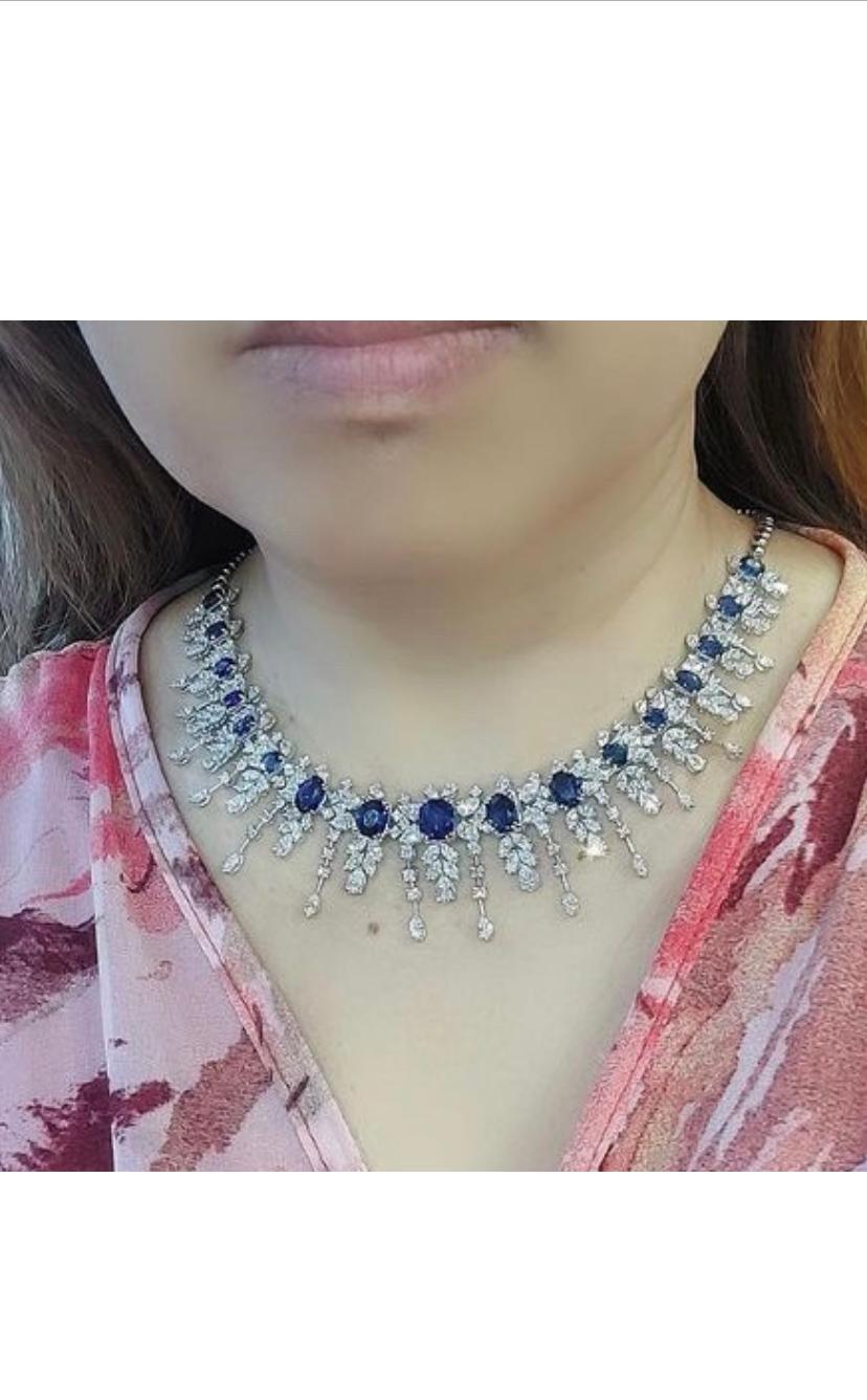 AIG Certified 43.08 ct of Royal Blue Ceylon Sapphires Diamonds 18k gold Necklace For Sale 2