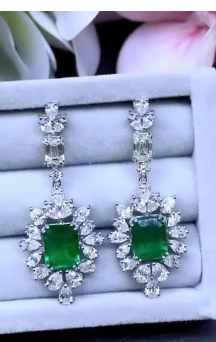 AIG Certified 4.50 Carats Diamonds. 3.64 Ct Zambian Emeralds 18K Gold Earrings  For Sale 3
