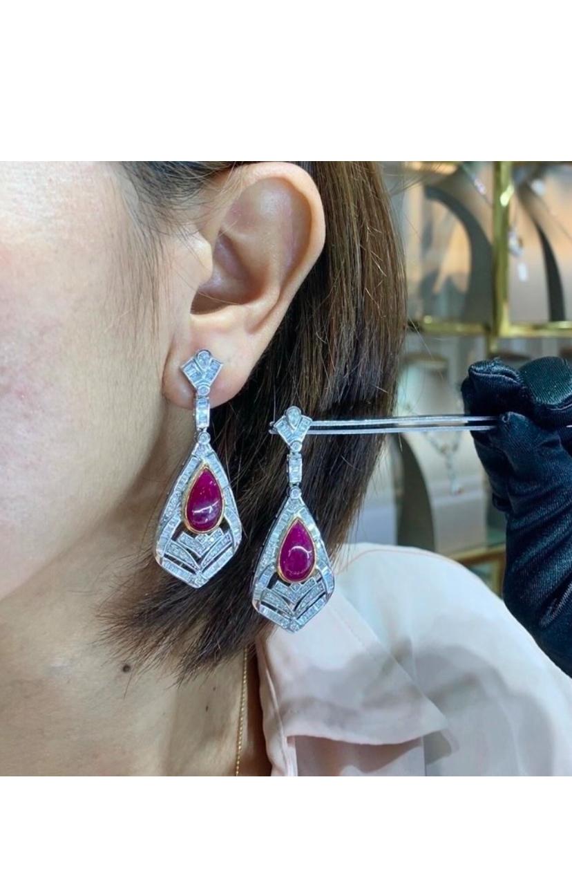An exquisite Rubies and Diamonds earrings, in Art Deco design, so elegant and refined style.
Elevate your timeless of beauty and add a touch of charm and class on your look.
Stunning earrings come in 18k gold with 2 pieces of Natural Burmese Rubies