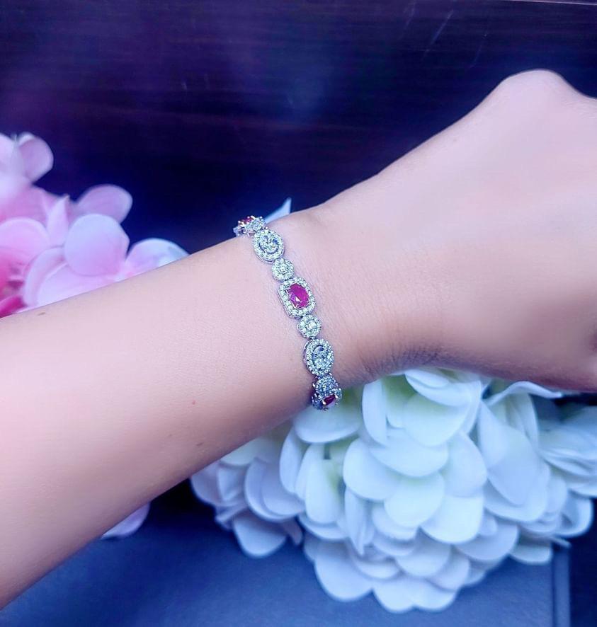 AIG Certified 4.55 Ct Untreated Mozambique Rubies   6.08 Ct Diamonds Bracelet For Sale 3