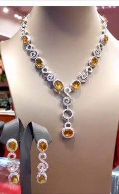 AIG Certified 46.00 Carat Sapphires 9.90 Ct Diamonds 18K Gold Parure