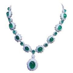 Esmeraldas de Zambia certificadas AIG de 46,80 ct  13.00 Ct Diamantes Collar de Oro de 18K