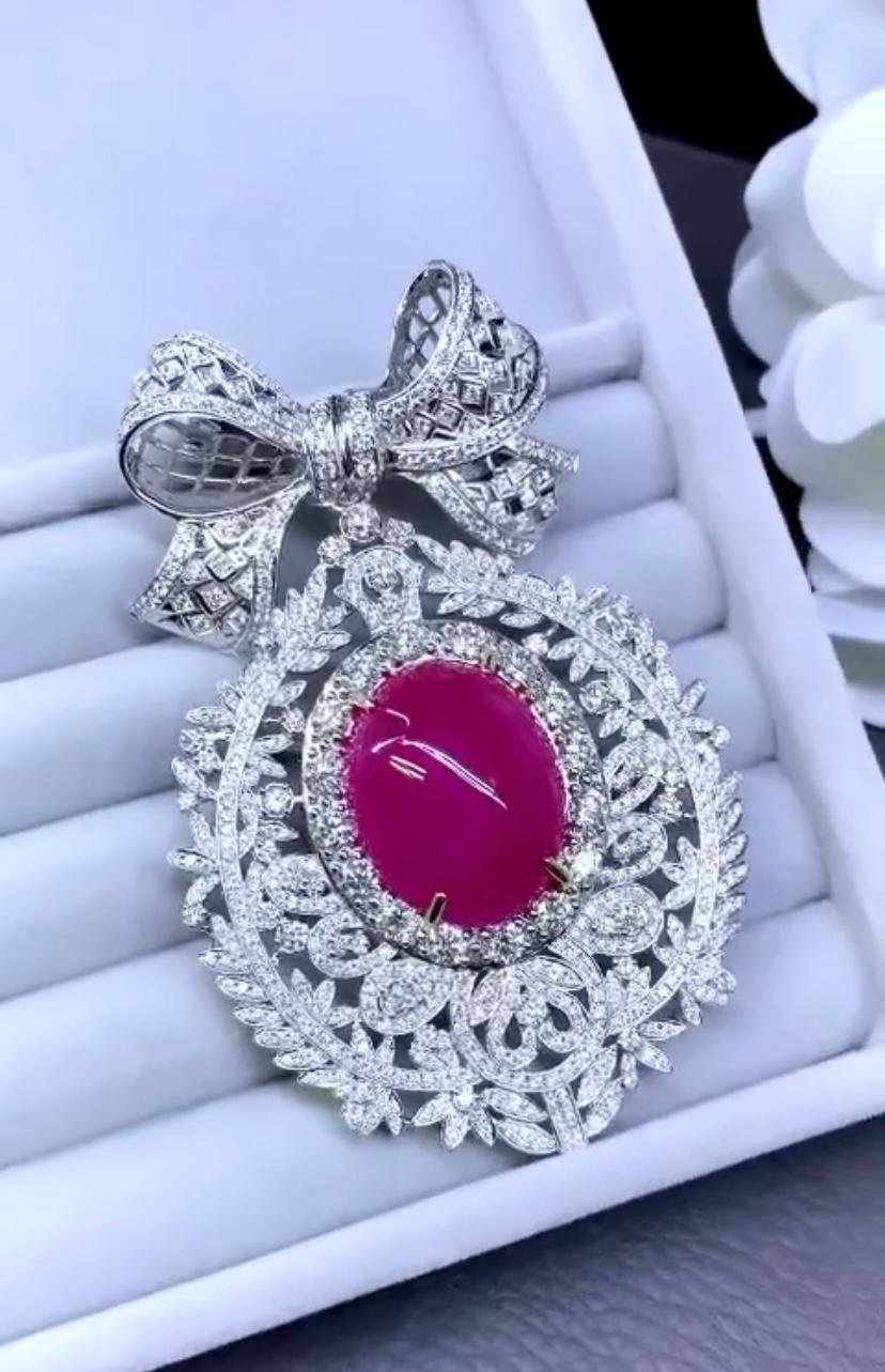 Edoardiano Certificato AIG 47.00  Rubino birmano Ct  Spilla/pendente in oro 18 carati con 8,90 carati di diamanti in vendita