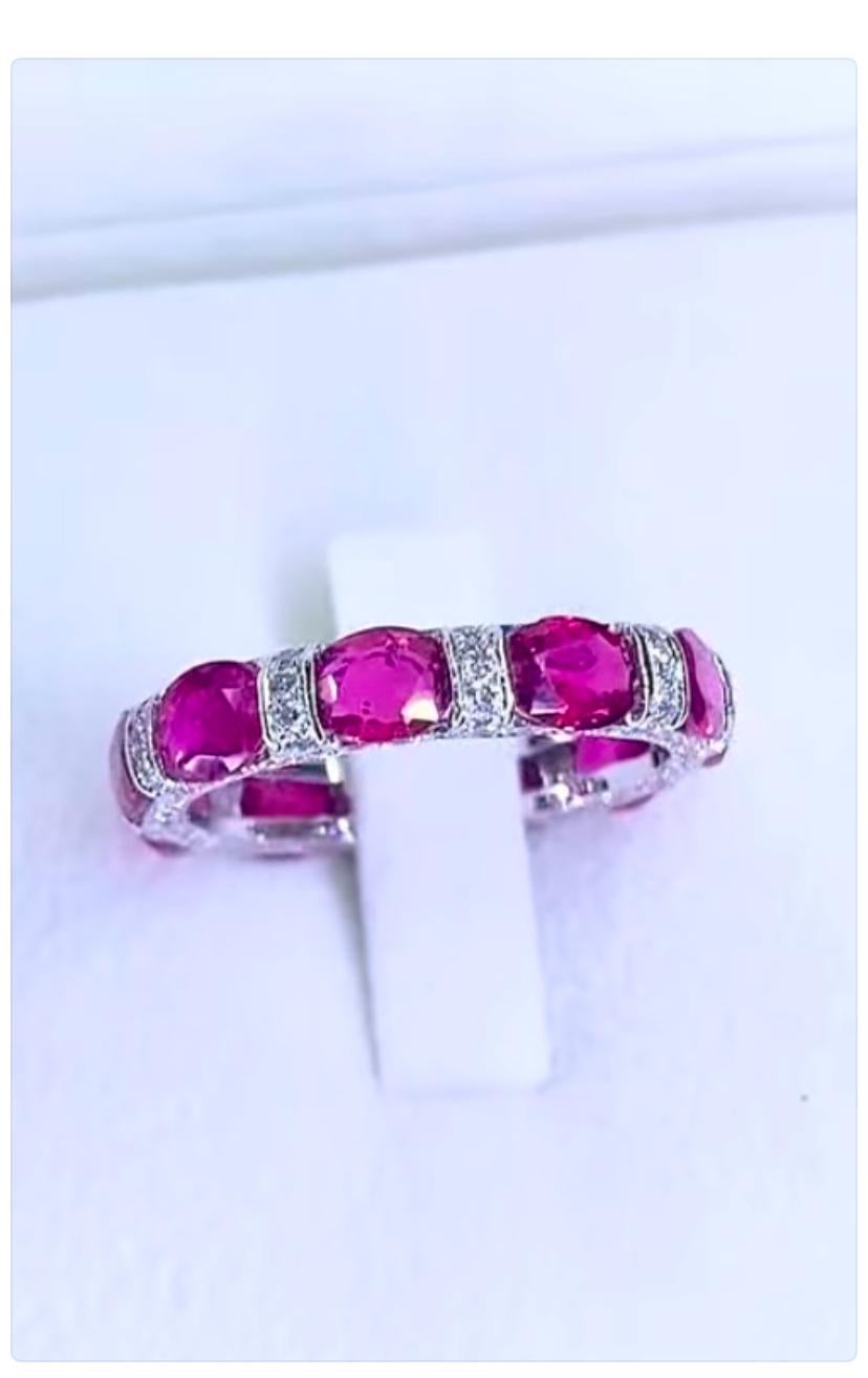 An exclusive Rubies and Diamonds eternity ring, so elegant and refined style.
Adorn your self and adds a touch of color on your look.
Stunning come in 18k gold with Natural Rubies of 5,00 carats, in perfect shape, vibrant color, fine grade, and 120