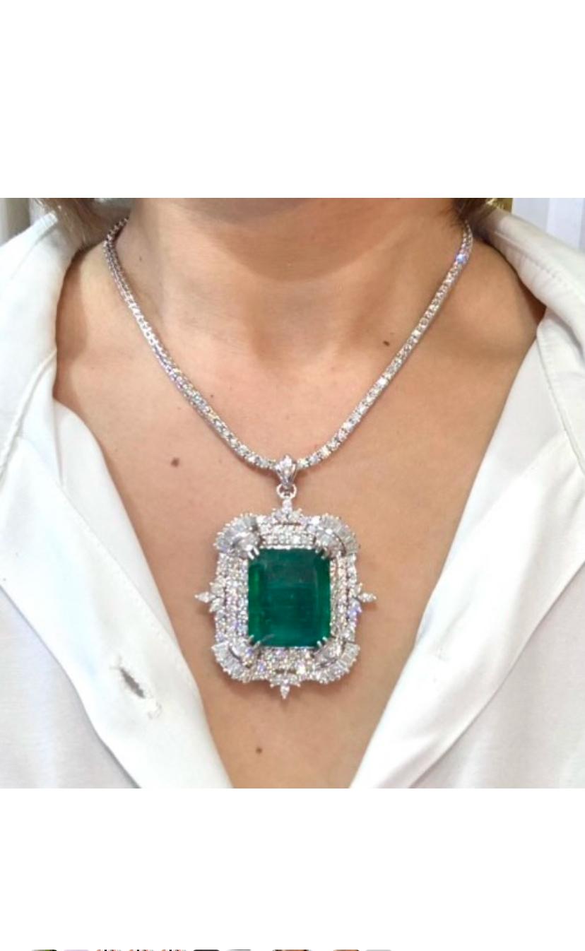AIG Certified 50.00 Carat Zambian Emerald 8.80 Ct Diamonds Gold Pendant/Brooch For Sale 1