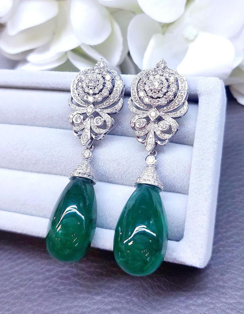 AIG Certified 50.00 Ct Zambian Emeralds  2.60 Ct Diamonds 18K Gold Earrings For Sale 3