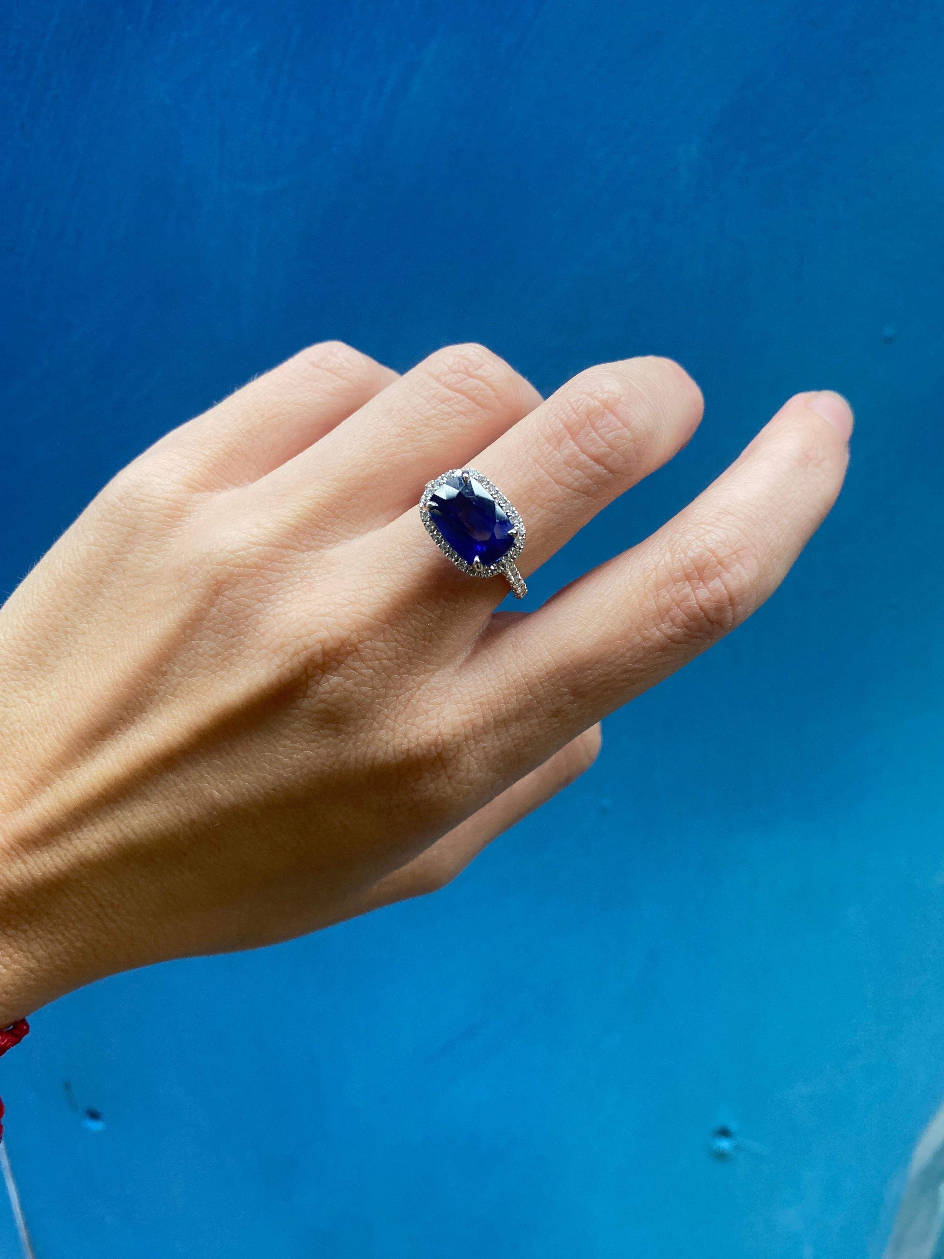 AIG Certified 5.03 Carat Cushion Cut Sri Lankan Royal Blue Sapphire Ring For Sale 9