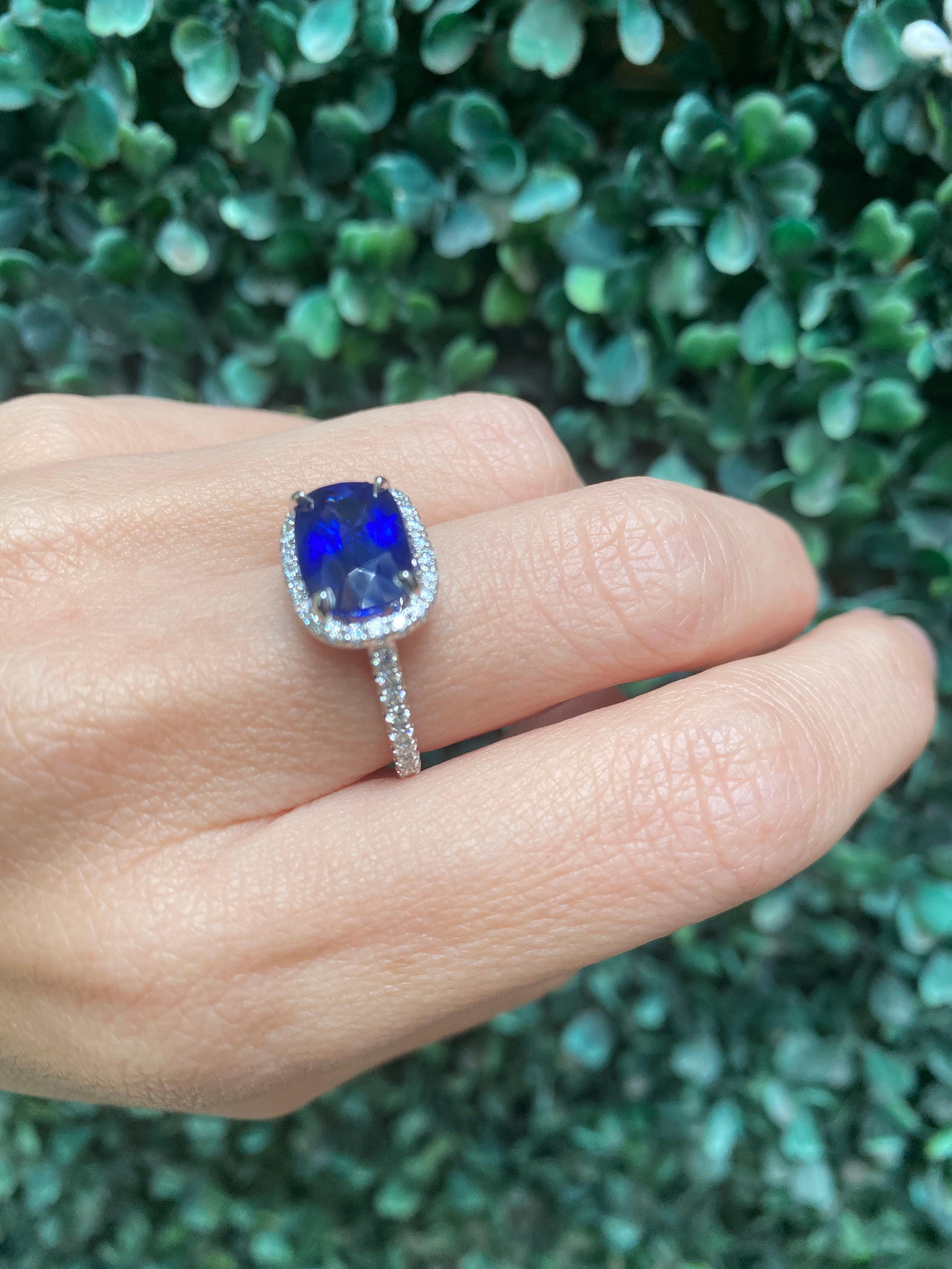 AIG Certified 5.03 Carat Cushion Cut Sri Lankan Royal Blue Sapphire Ring For Sale 10