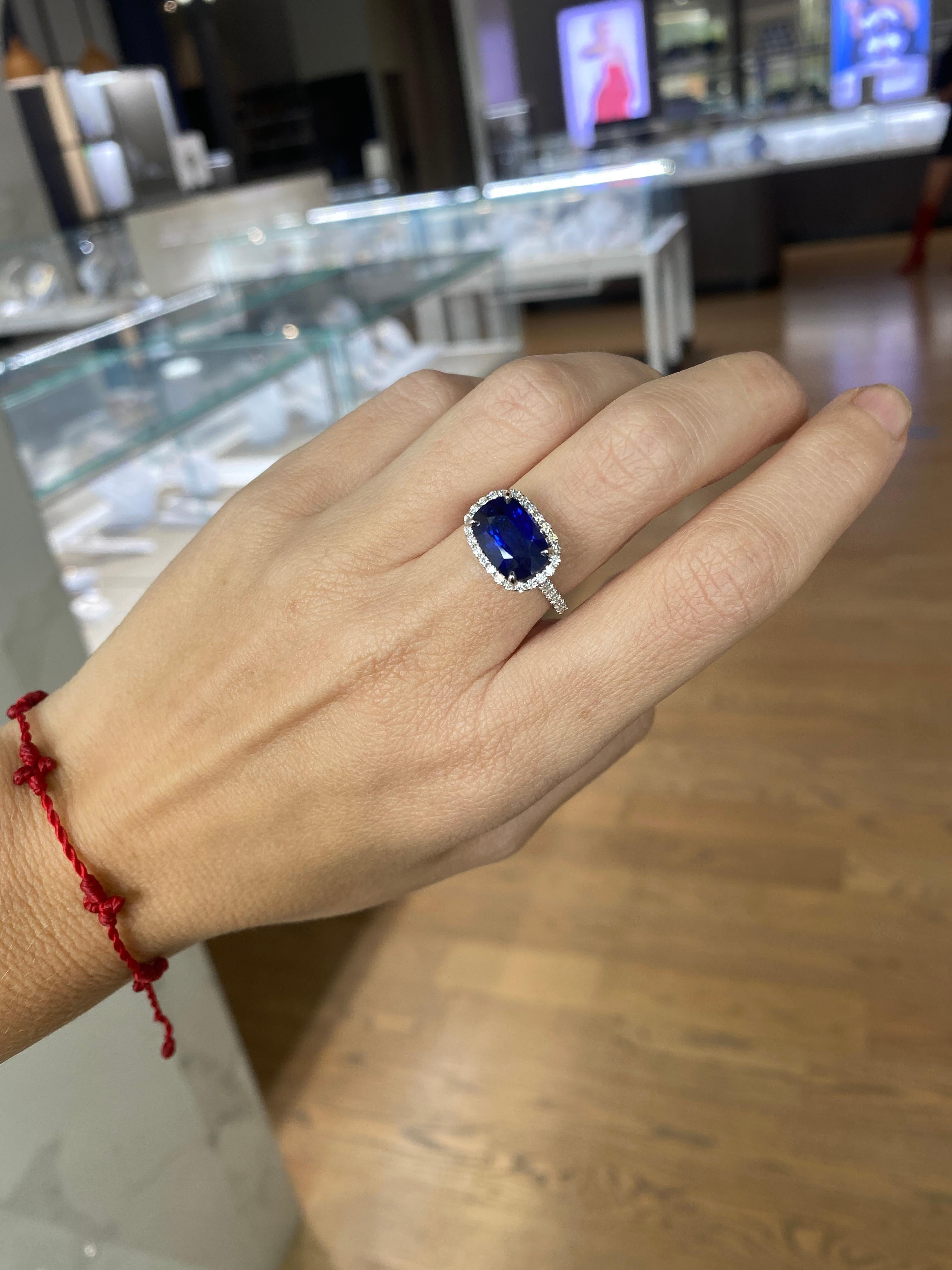 AIG Certified 5.03 Carat Cushion Cut Sri Lankan Royal Blue Sapphire Ring For Sale 2