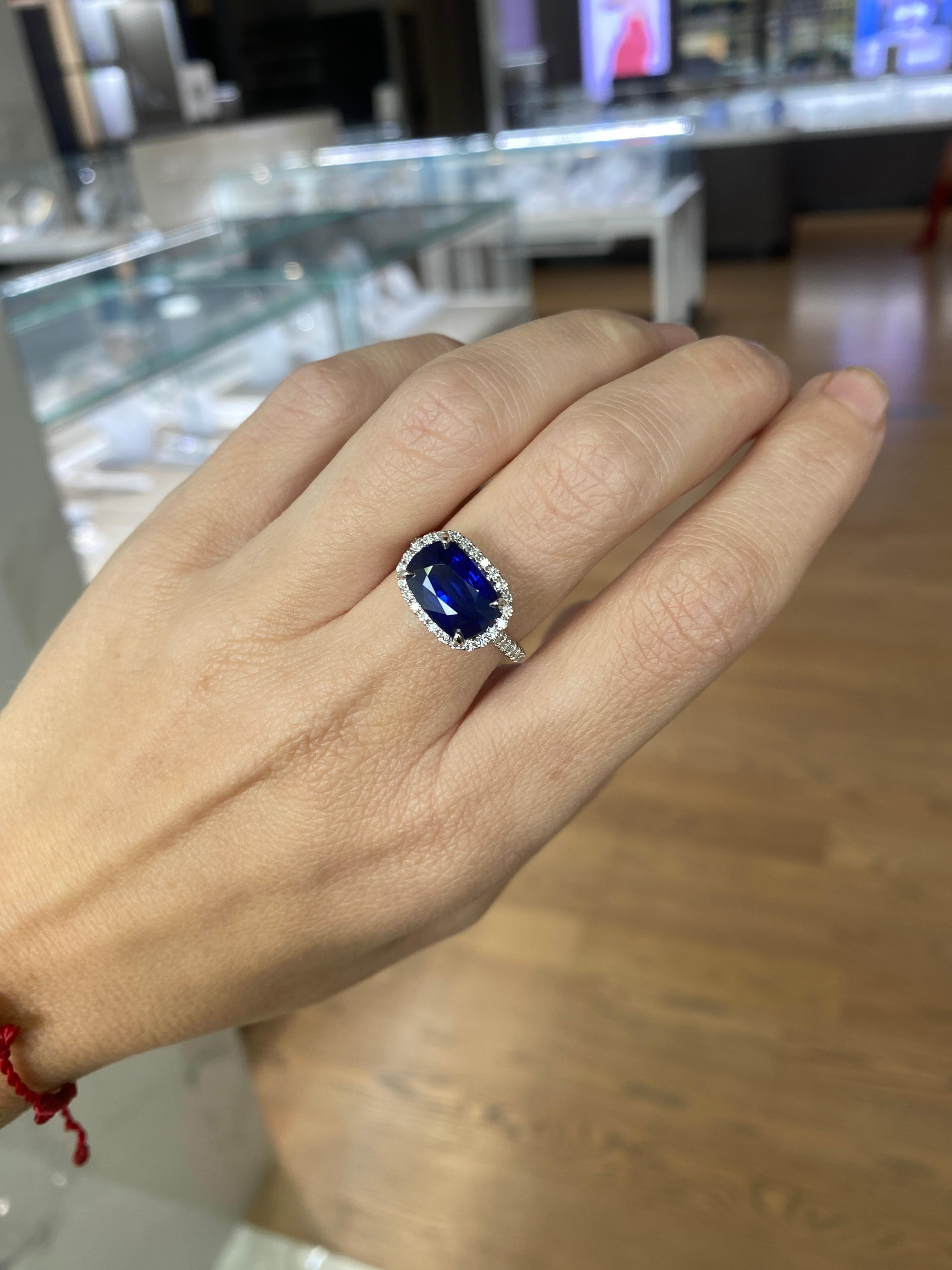 AIG Certified 5.03 Carat Cushion Cut Sri Lankan Royal Blue Sapphire Ring For Sale 3