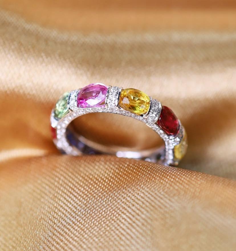 AIG Certified 5.20 Ct Zafiros de Ceilán Diamantes Anillo de Oro de 18k en venta 2