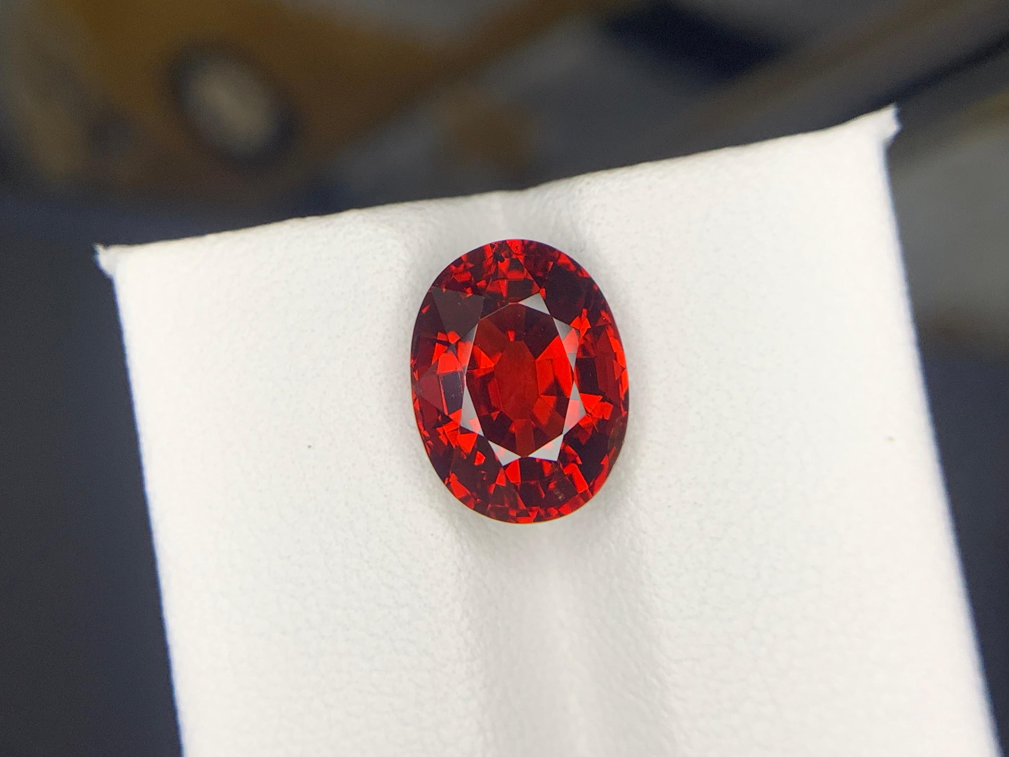 AIG Certified 5.25 Carat Natural Loose Spessartite Garnet Cushion Shape Gemstone (pierre précieuse en forme de coussin) en vente 4