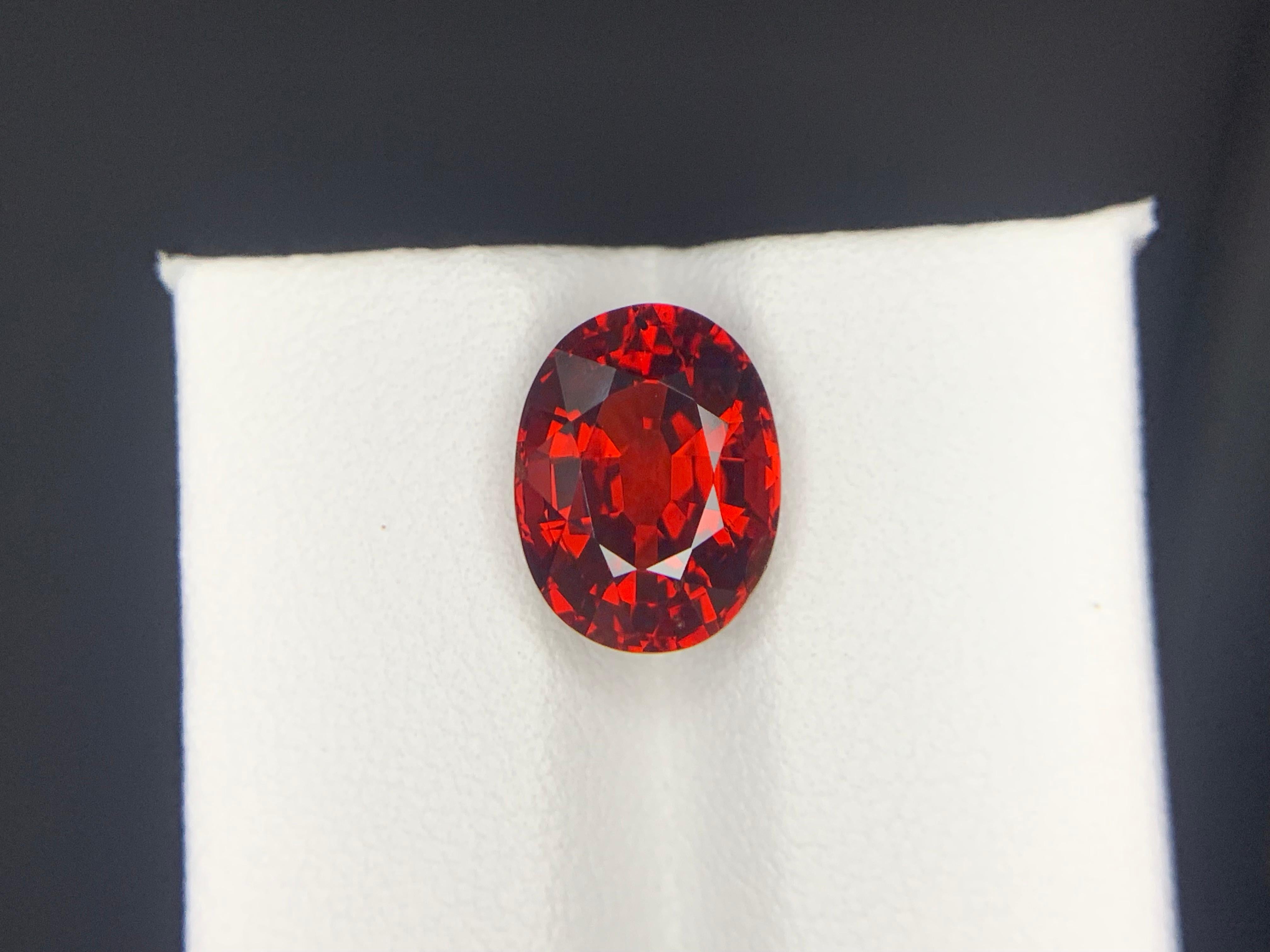 AIG Certified 5.25 Carat Natural Loose Spessartite Garnet Cushion Shape Gemstone (pierre précieuse en forme de coussin) en vente 1