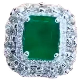 Esmeralda zambiana de 5,50 quilates certificada por AIG Diamantes de 2,00 quilates Anillo de oro de 18 quilates