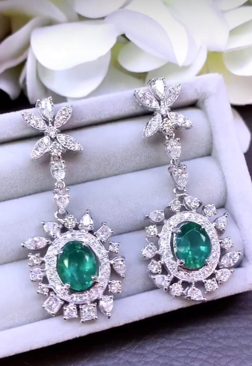 Smeraldi dello Zambia certificati AIG da 5.50 carati  Orecchini con diamanti da 4,40 carati in oro 18 carati In condizioni Nuovo in vendita a Massafra, IT
