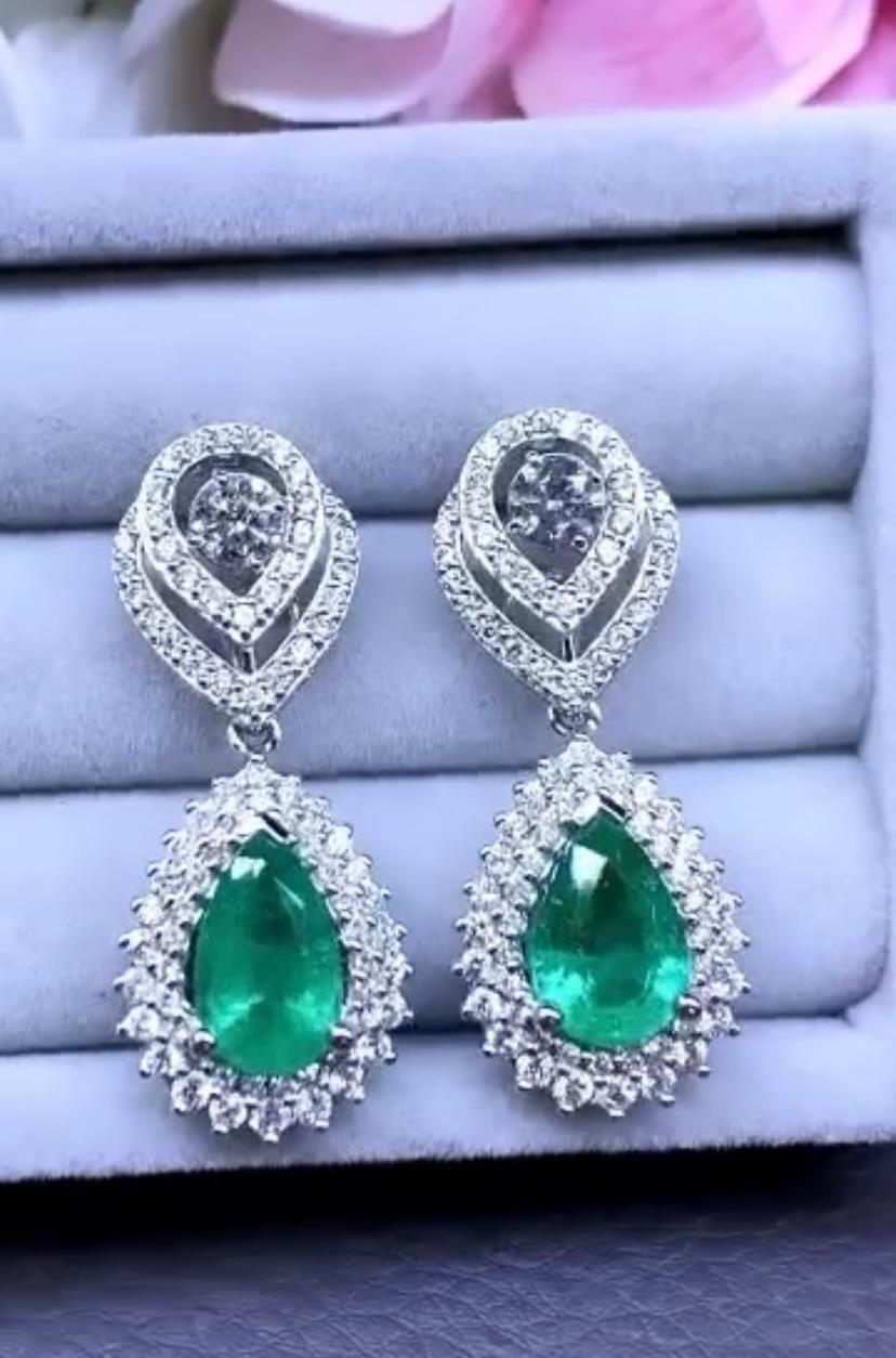 Pear Cut AIG Certified 5.50 Carats Zambian Emeralds 2.50 Ct Diamonds 18K Gold Earrings For Sale