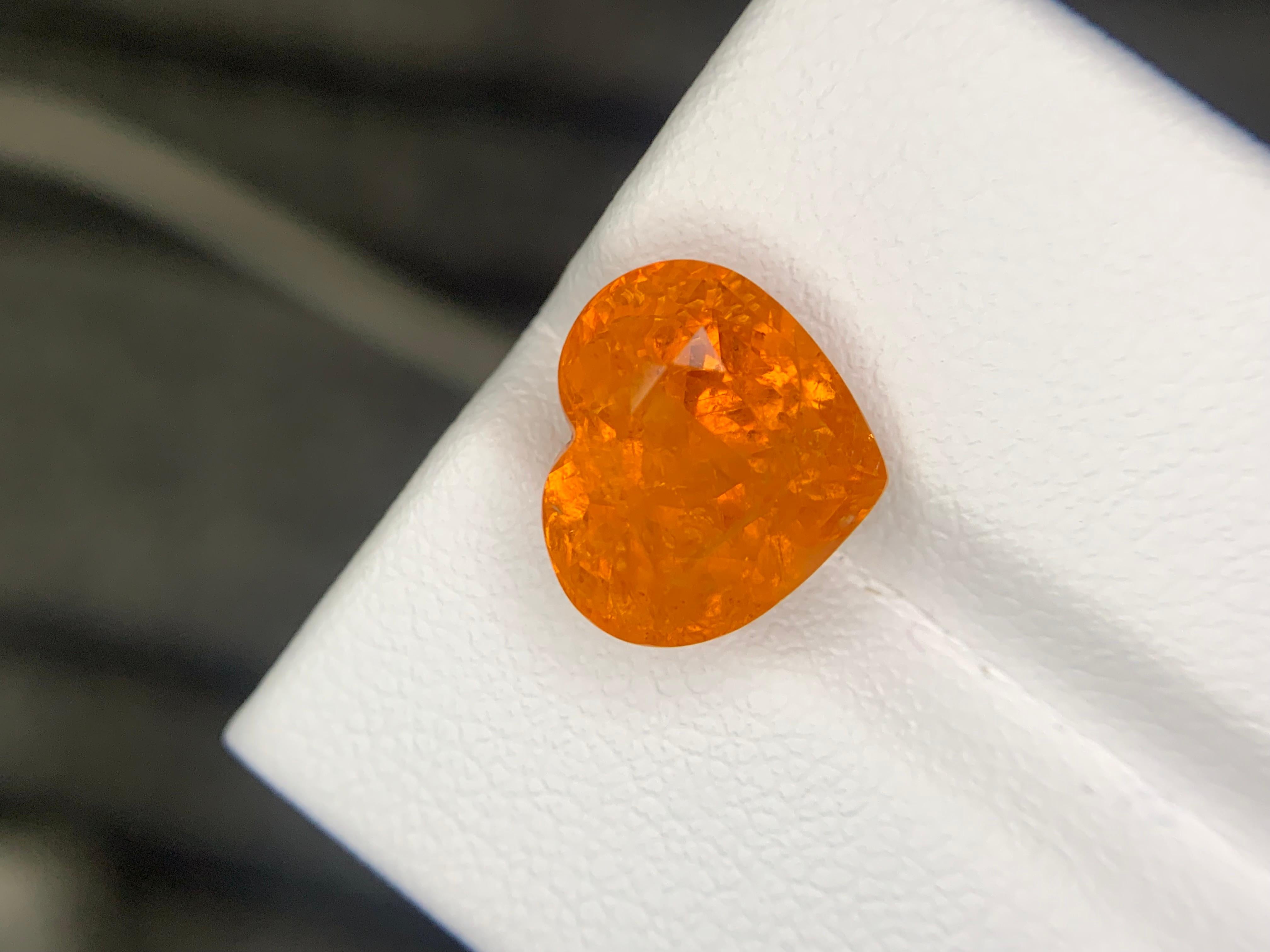 Gemma a forma di cuore di granato Fanta Spessartite naturale sfuso certificato AIG da 5,67 carati in vendita 6