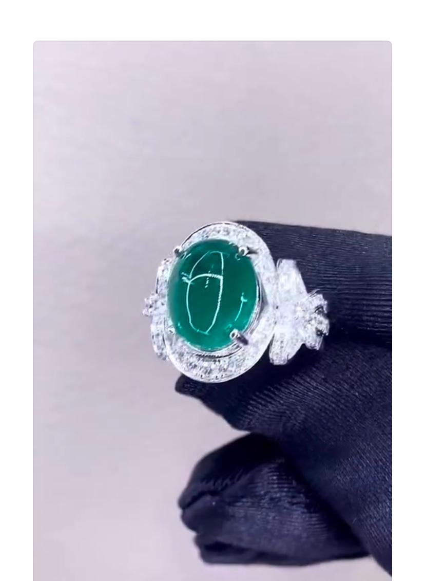 Cabochon AIG Certified 5.70 Ct Zambian Emerald Diamonds 18K Gold Ring For Sale