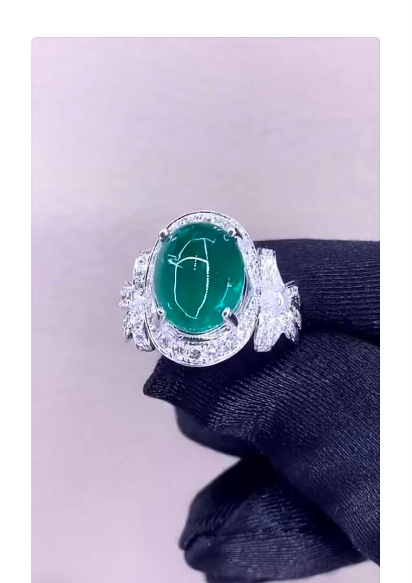AIG Certified 5.70 Ct Zambian Emerald Diamonds 18K Gold Ring In New Condition For Sale In Massafra, IT