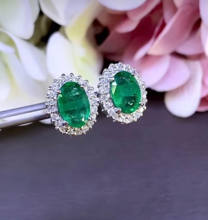 AIG Certified 5.70 Ct Zambian Emeralds Diamond 18K Gold Earrings For Sale 3