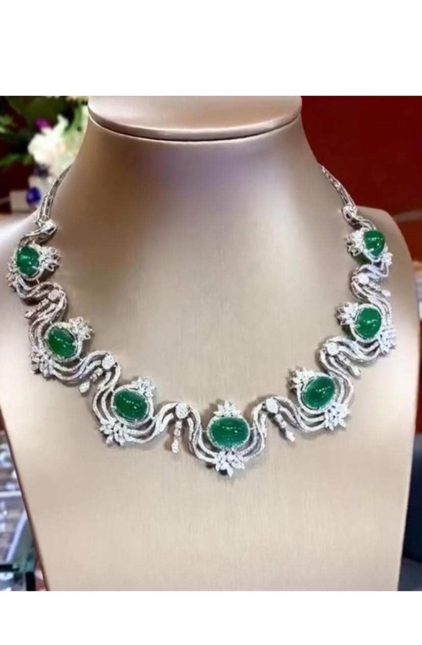 Collana in oro 18K con smeraldi dello Zambia certificati AIG da 57,00 carati e diamanti da 6,00 carati in vendita 2