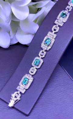 AIG Certified 5.72 Ct Colombia Emeralds 5.41 Ct Diamonds 18K Gold Bracelet