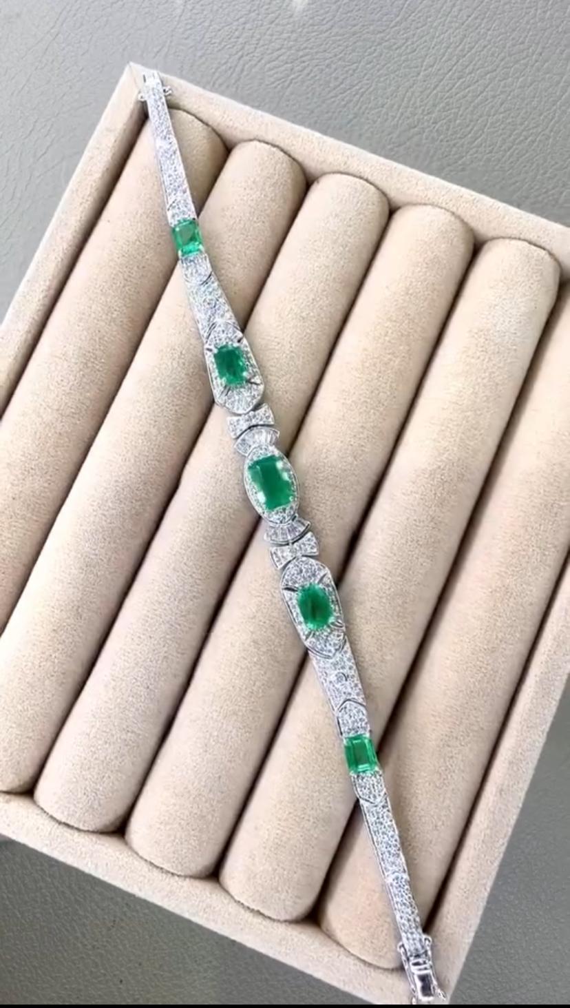 AIG Certified 5.90 Zambian Emeralds 2.40 Ct Diamonds 18K Gold Bracelet For Sale 2