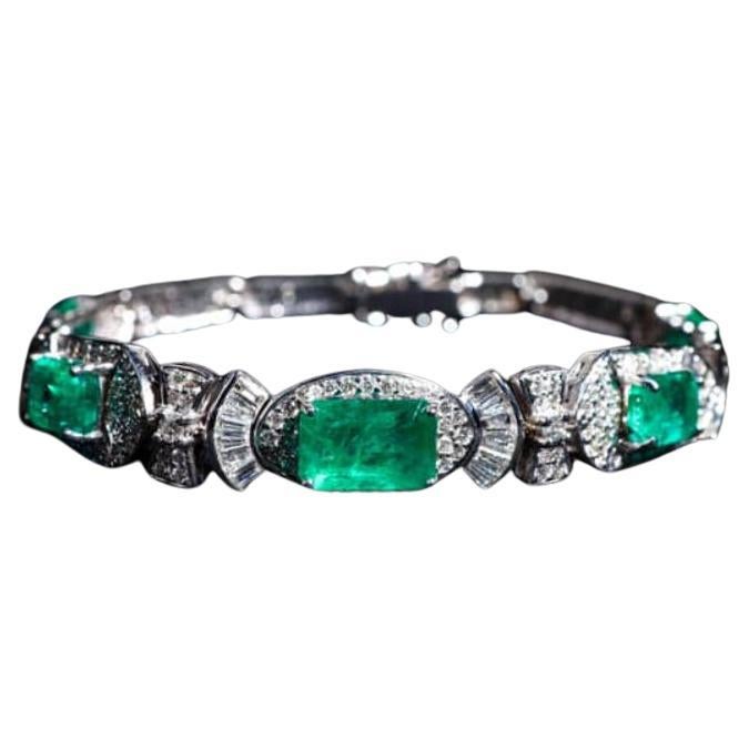 AIG Certified 5.90 Zambian Emeralds 2.40 Ct Diamonds 18K Gold Bracelet For Sale