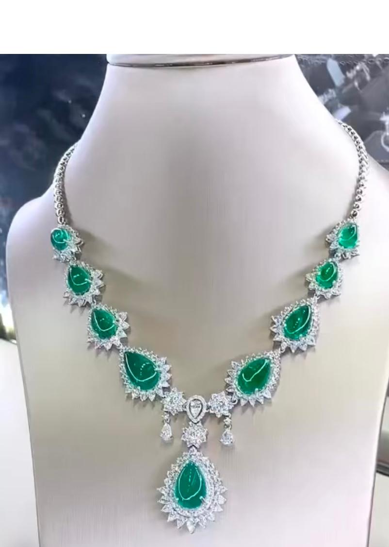 Cabochon AIG Certified 59.00 Ct Zambian Emeralds 12.00 Ct Diamonds 18K Gold Necklace For Sale