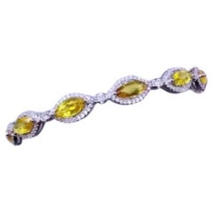 AIG Certified 5.94 Carats Yellow Sapphires  Diamonds 18k Gold Bracelet