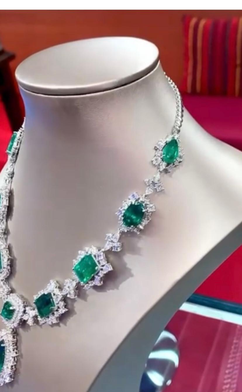 AIG Certified 59.97 Carats Zambian Emeralds 24.98 Ct  Diamonds 18K Gold Necklace For Sale 5