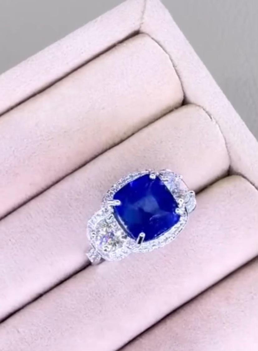 Bague en or 18 carats avec saphir de Ceylan certifié AIG de 6,00 carats et diamants de 2,30 carats Neuf - En vente à Massafra, IT