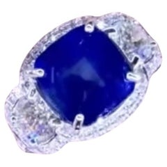 AIG Certified 6.00 Ct Ceylon Sapphire 2.30 Ct Diamonds 18K Gold Ring