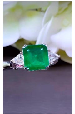 AIG Certified 6.00 Carat Zambian Emerald 1.40 Ct Diamonds 18K Gold Ring