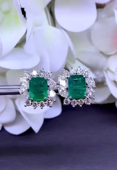 18K Gold Earrings with 6.00ct Zambian Emeralds & 3.40ct Diamonds