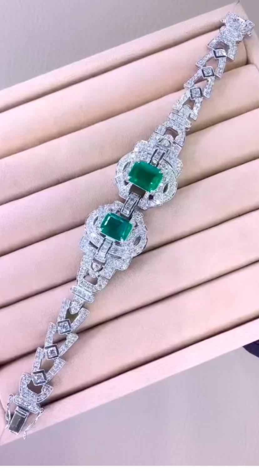 AIG Certified 6.00 Carat Zambian Emeralds 5.90 Ct Diamonds 18K Gold Bracelet For Sale 1