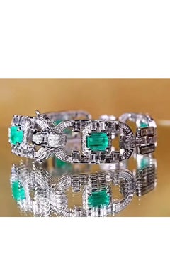 Bracciale in oro 18K con smeraldi colombiani certificati AIG da 6,00 carati e diamanti da 5,90 carati