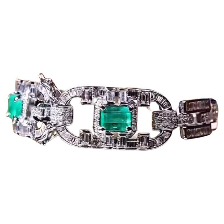 AIG Certified 6.00 Ct Colombian Emeralds 5.90 Ct Diamonds 18K Gold Bracelet For Sale
