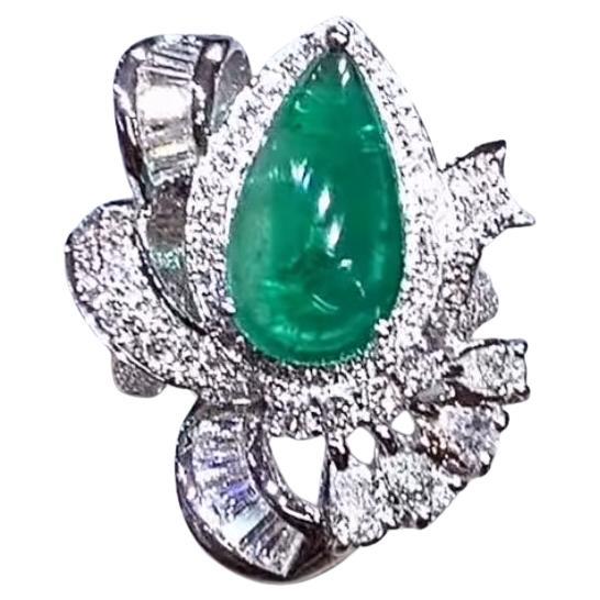 AIG Certified 6.00 Ct Zambian Emerald 2.10 Diamonds 18K Gold Cocktail Ring