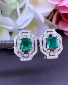 Art Deco design 18K Gold Earrings with Zambian Emeralds & Diamonds