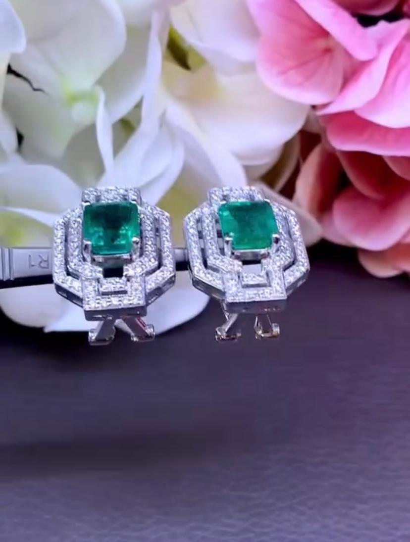 Mixed Cut AIG Certified 6.00 Ct Zambian Emeralds  1.20 Ct Diamonds 18K Gold Earrings For Sale