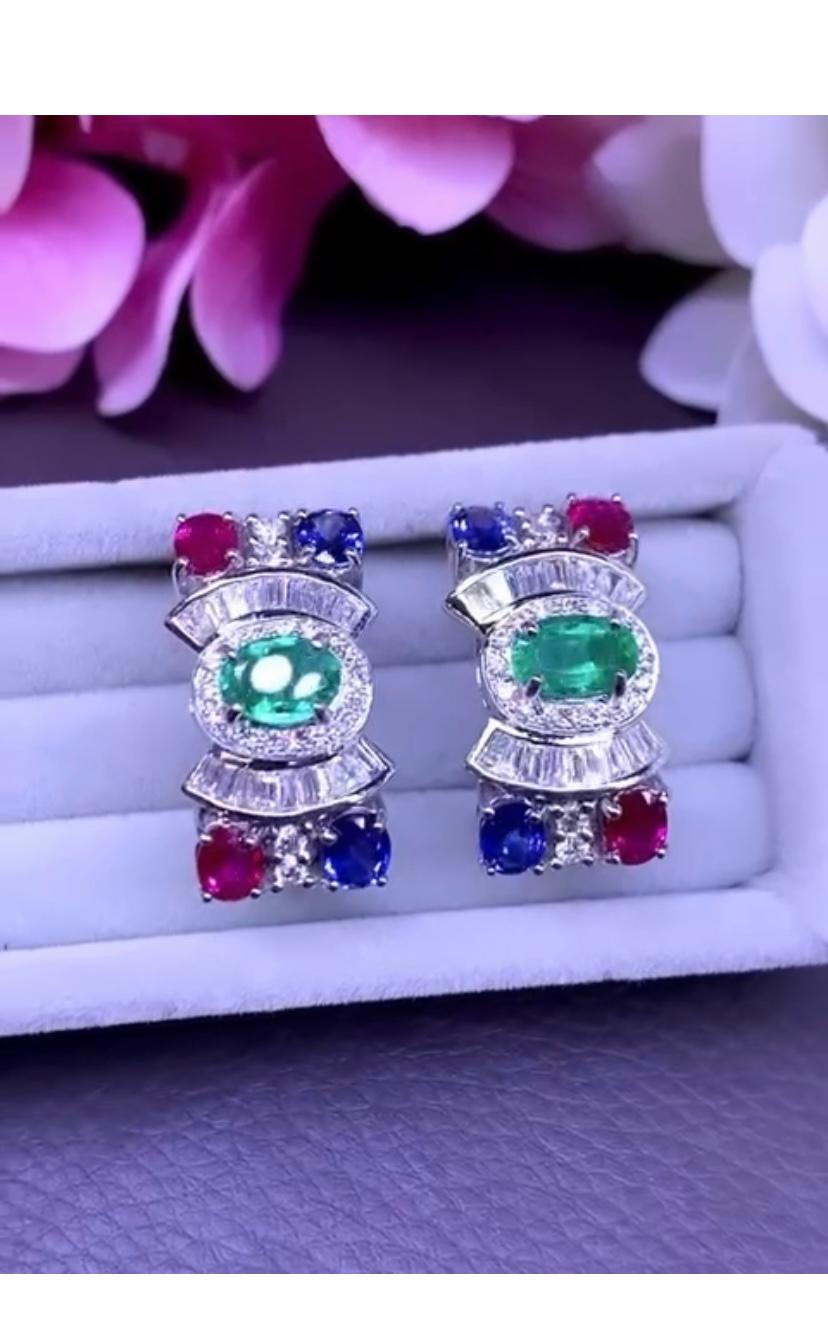 AIG Certified 6.20 Ct Rubies Emerald Sapphires 1.50 Ct Diamonds 18K Gold Earring In New Condition For Sale In Massafra, IT