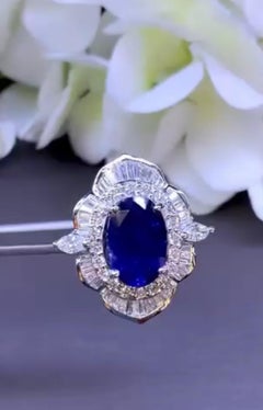 Bague en or 18 carats certifiée AIG, saphir de Ceylan bleu royal de 6,30 carats et diamants de 1,90 carat