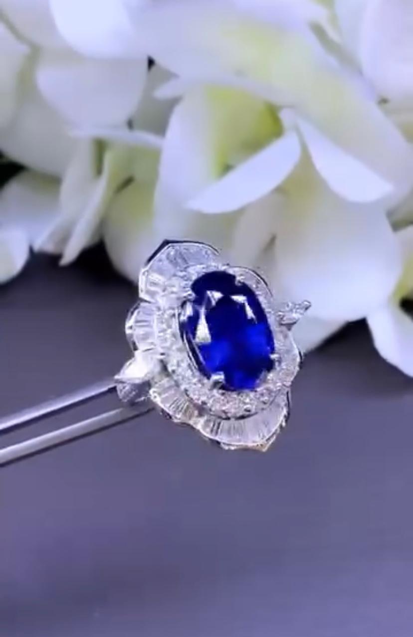 AIG Certified 6.30 Ct Royal Blue Ceylon Sapphire 1.90 Ct Diamonds 18K Gold Ring In New Condition In Massafra, IT
