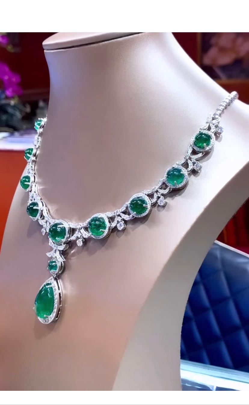 AIG Certified 65.00 Carats Zambian Emeralds 9.00 Ct  Diamonds 18K Gold Necklace For Sale 1